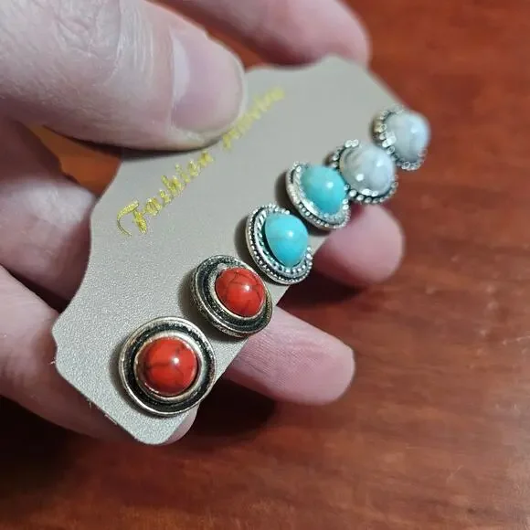 Western-Style Faux Turquoise Red Coral & White Magnesite Stud Earrings - Picture 3 of 10